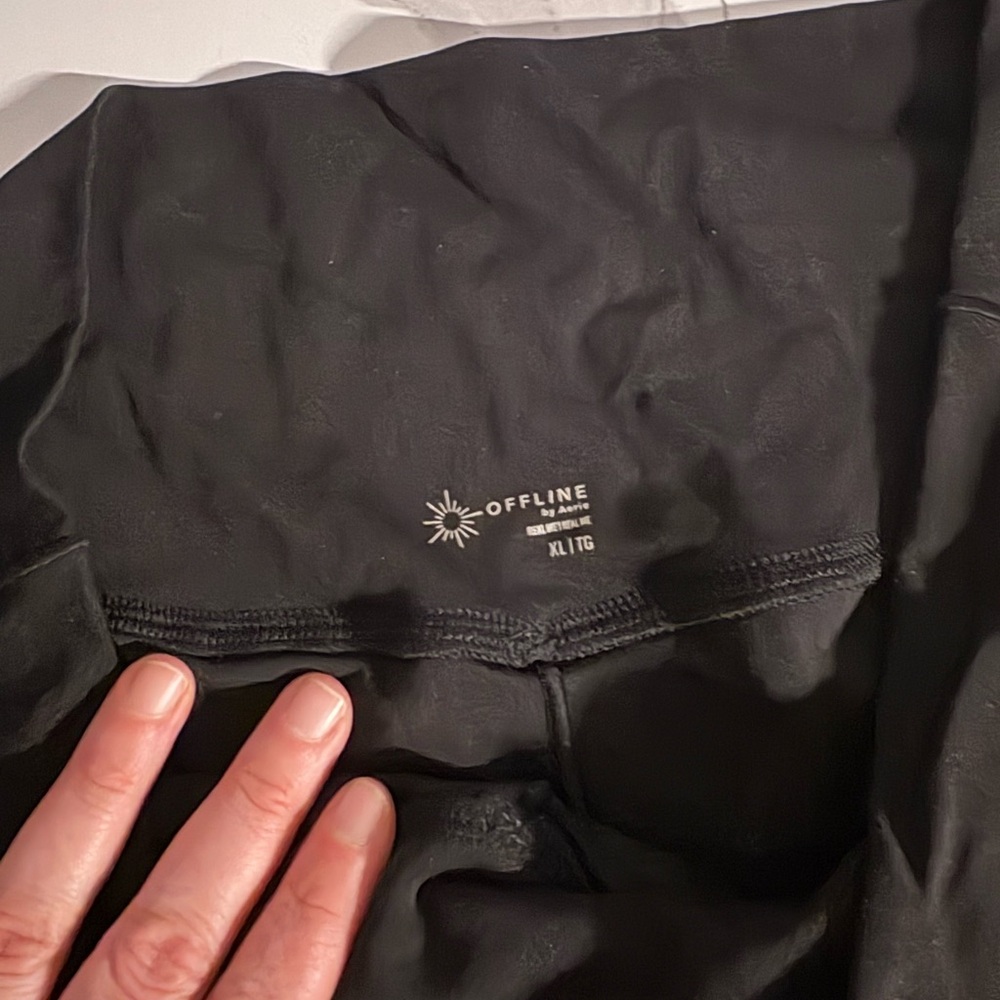 EUC XL Offline by Aerie Crossover flowy short. 2/2 - Picture 2 of 4